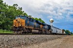 CSX 998 on M-300